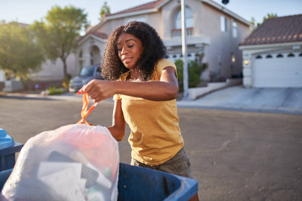 Best Garage Cleanout Services  in Carlinvle, IL